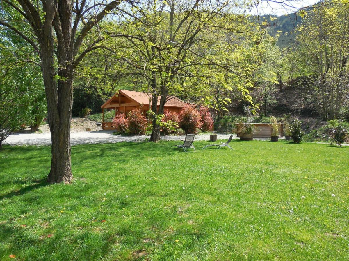 Villa Le chalet bois de Célio à Coux Extérieur photo